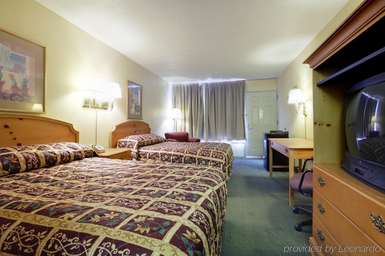 Knights Inn Amarillo Zimmer foto